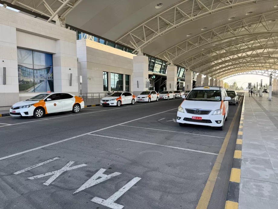 Taxi från Salalah Flygplats SLL