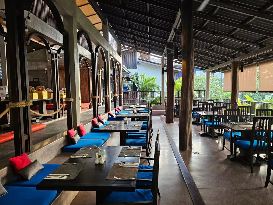 Hotellrestaurang som serverar frukost