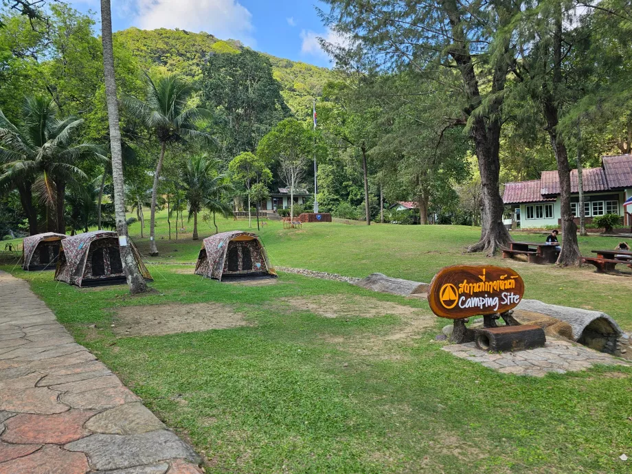 Nationalparkscentrum på Koh Wua Ta Lap