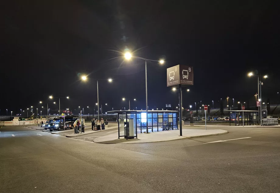 Stationer för långdistansbussar