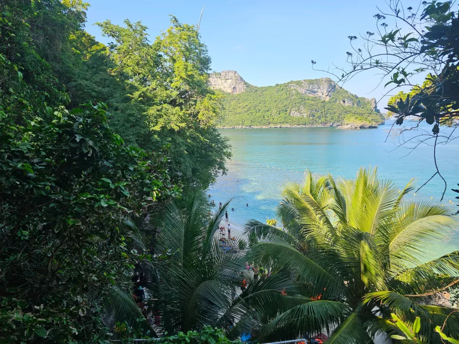 Utsikt på väg till Emerald Lake