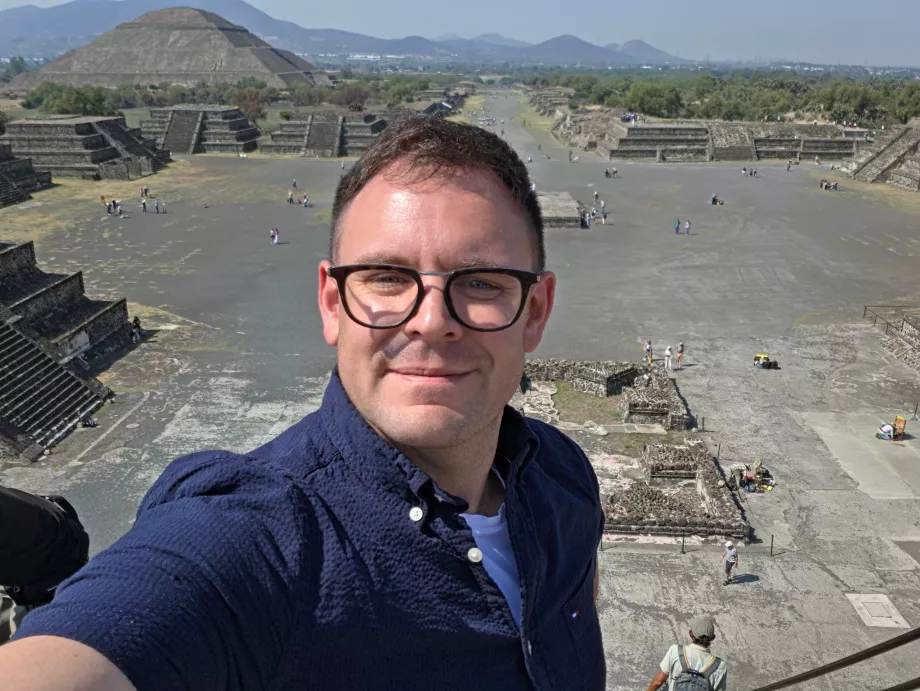 Jag på Månens pyramid
