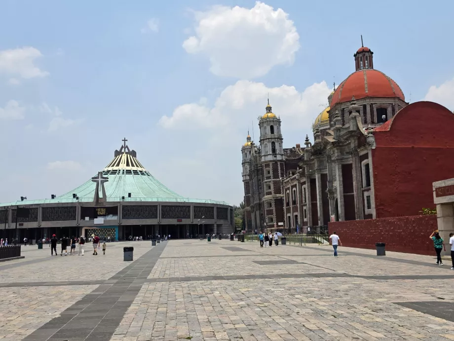 Torget framför Guadalupe-basilikan