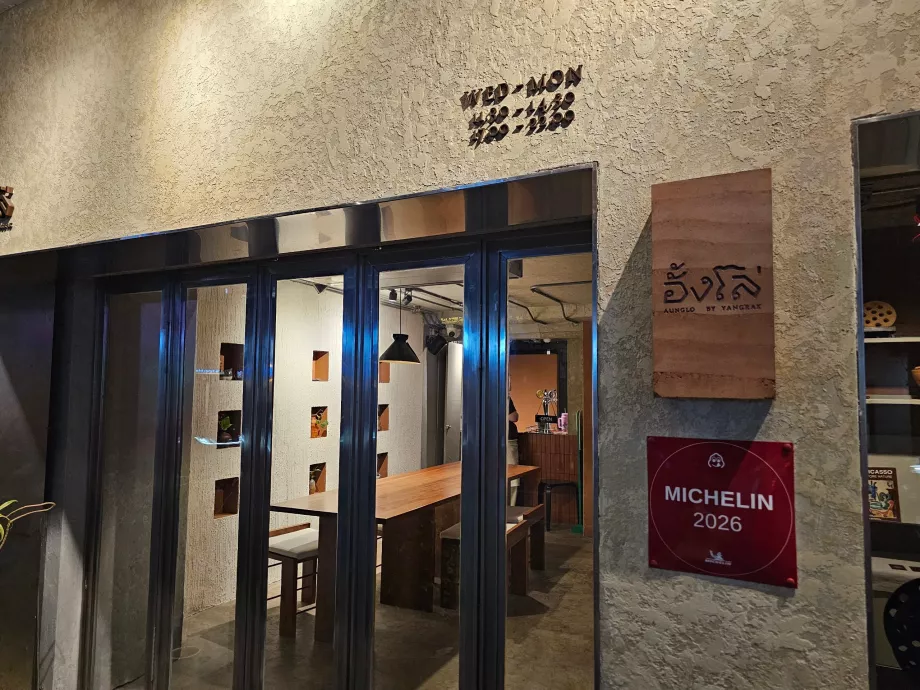 Aunglo - Michelinplaketten