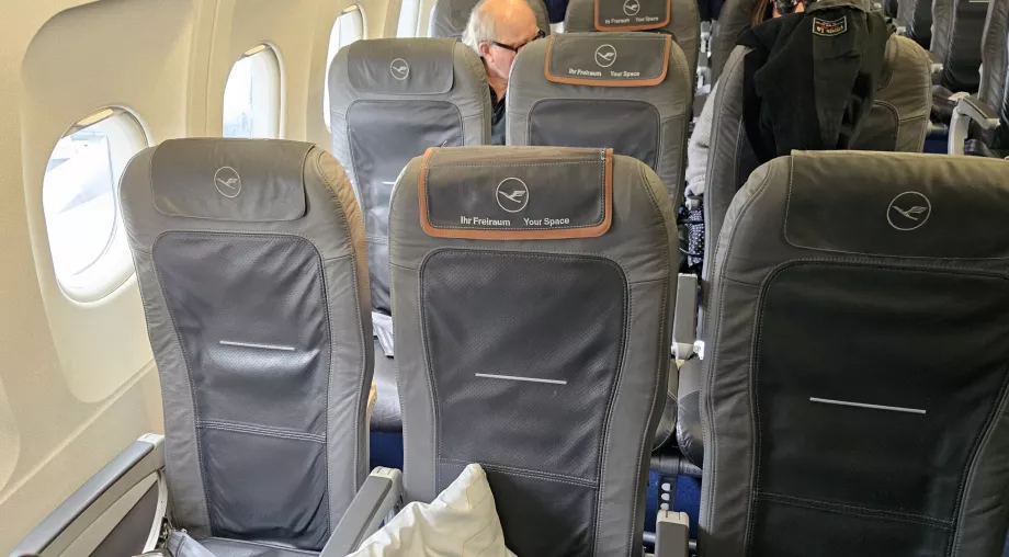 Säten i business class, Airbus A319