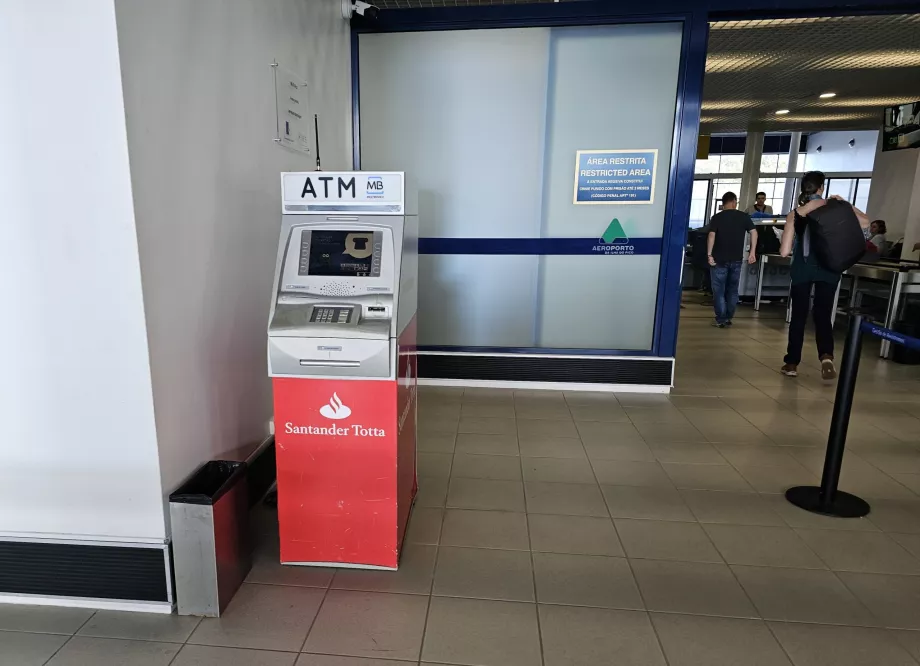 Bankomat på Pico PIX flygplats