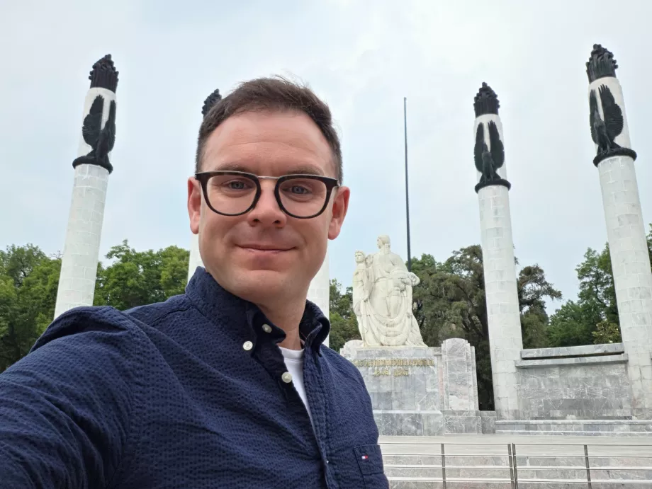 Jag vid monumentet Altar a la Patria