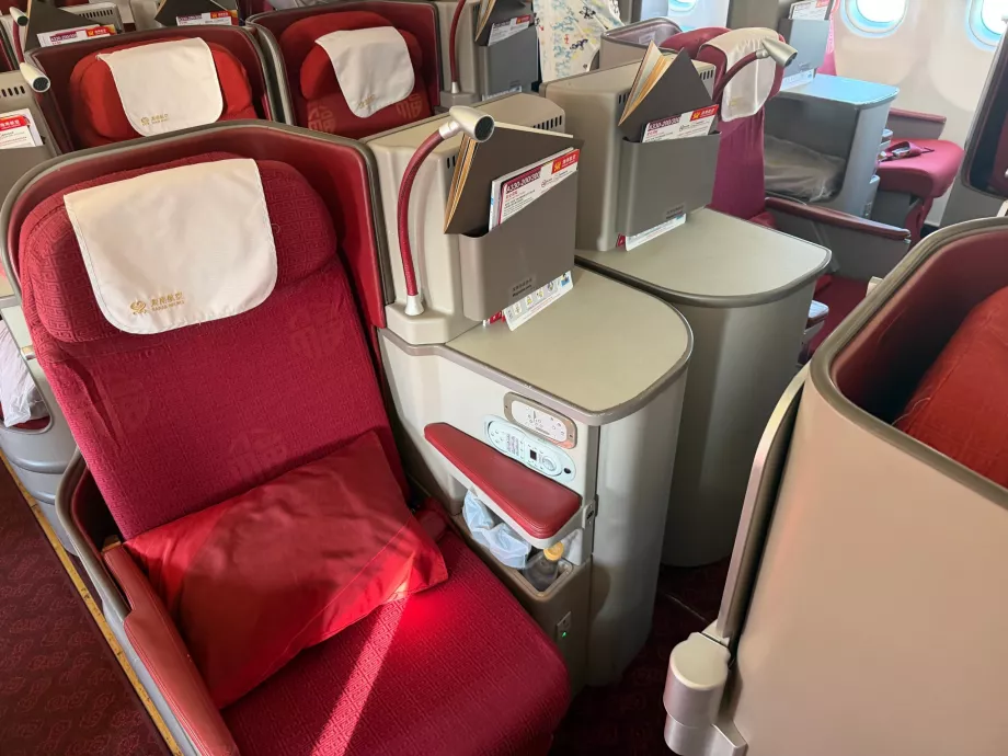 En annan variant av mittplatserna (långt ifrån varandra)