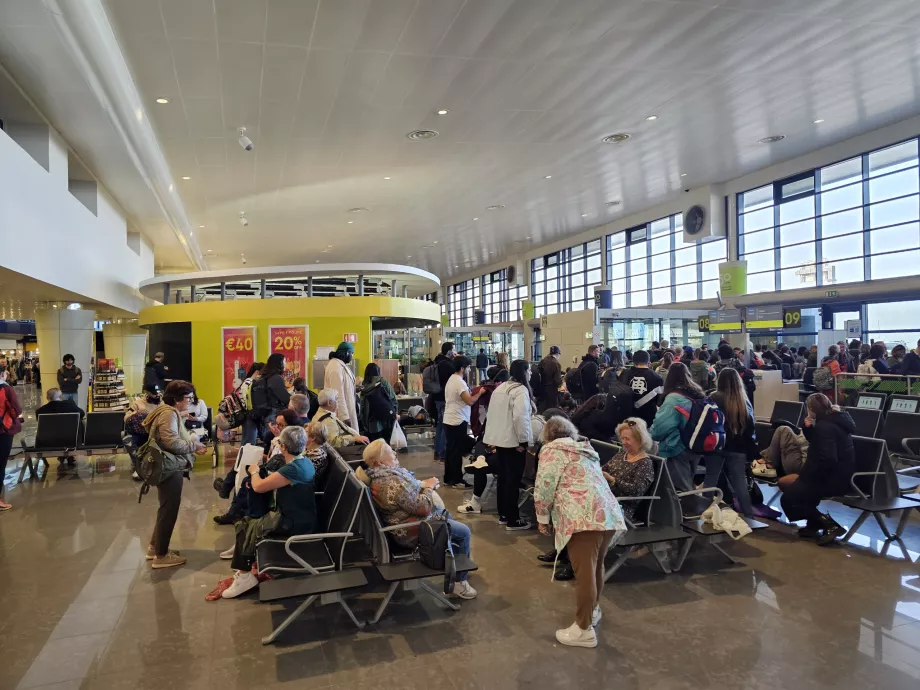 Ponta Delgada Flygplats transitområde