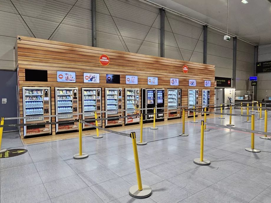 Varuautomater vid Terminal 2