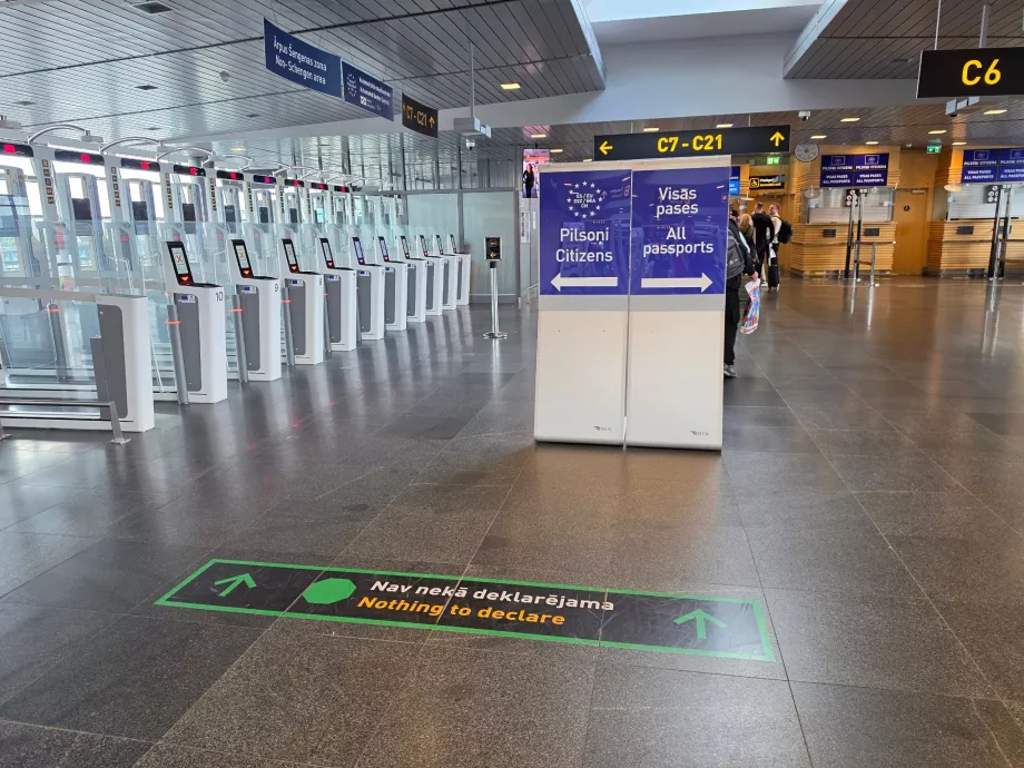 Passkontroll för flygningar utanför Schengenområdet