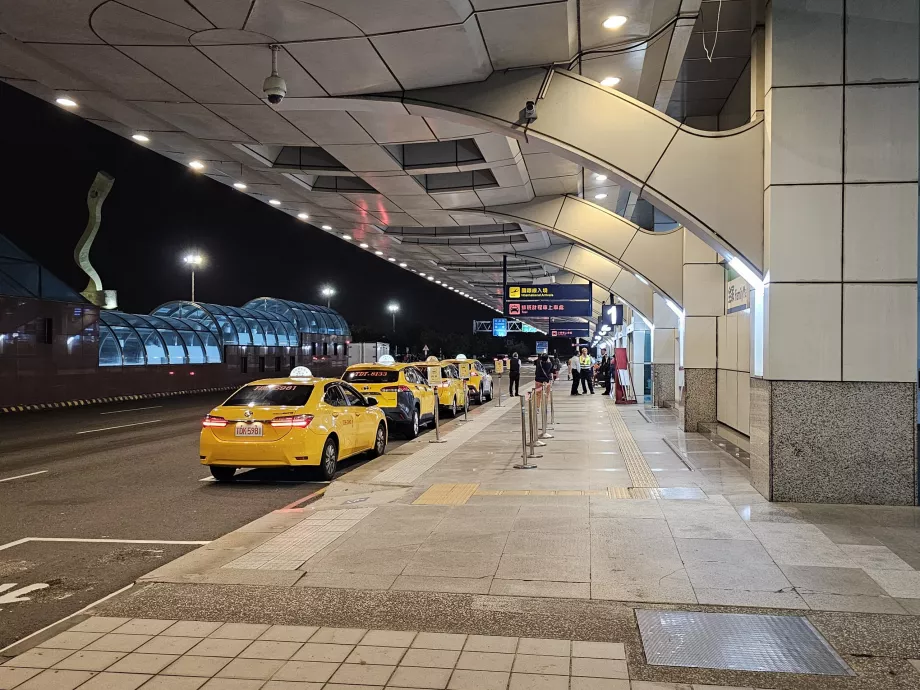Taxi, Kaohsiung flygplats