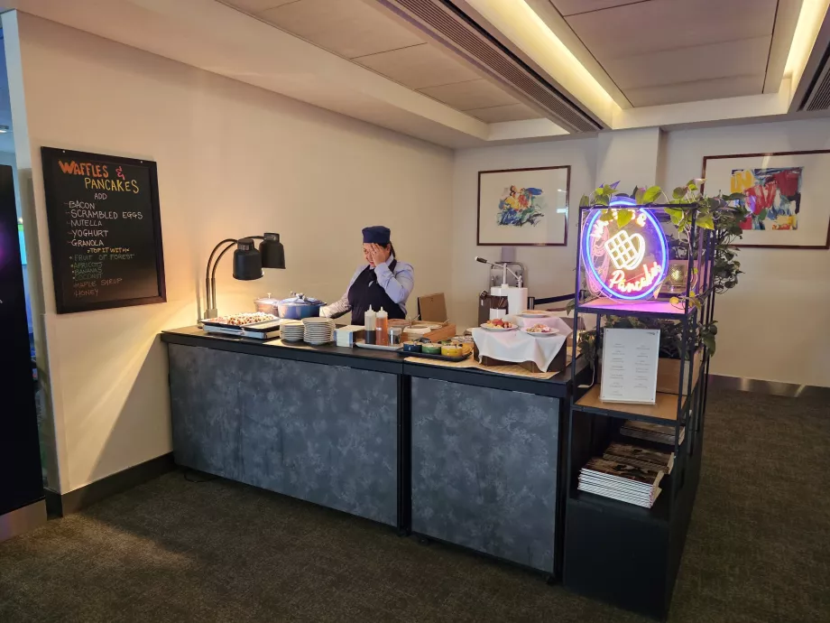 Ställ med våfflor och pannkakor