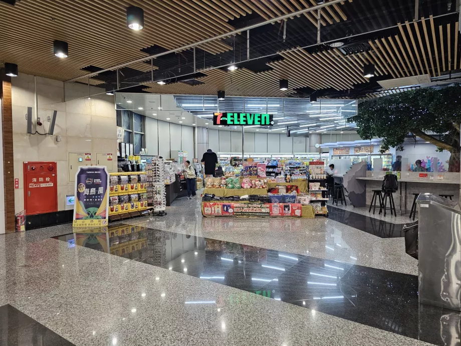 7-Eleven, ankomsthallen