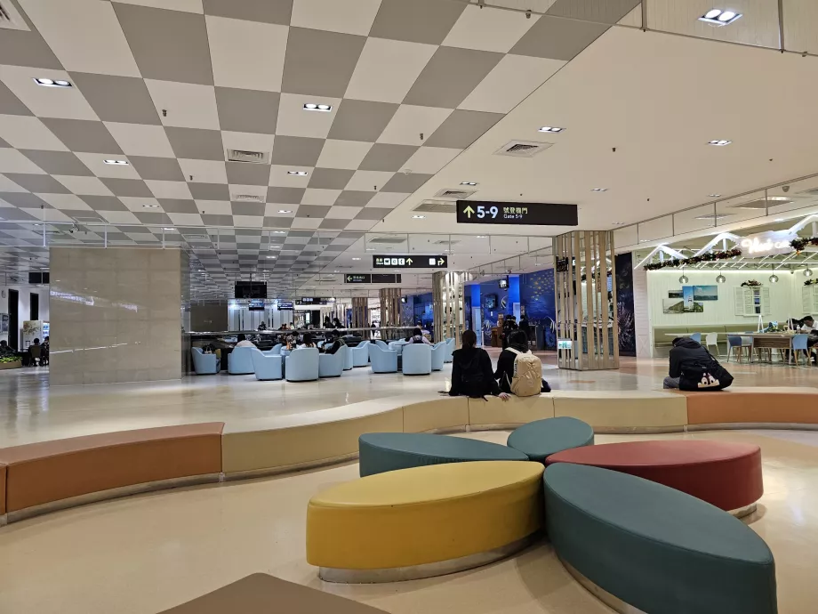 Transit Zone, Penghu flygplats