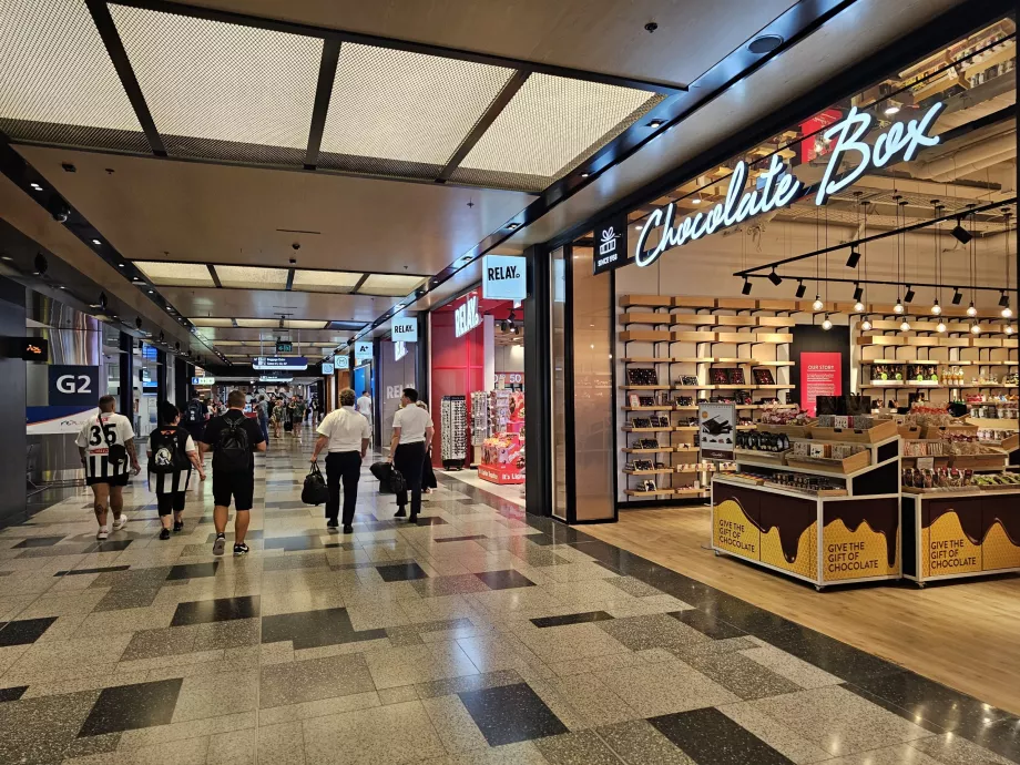 Butiker i transitzonen, Terminal 2