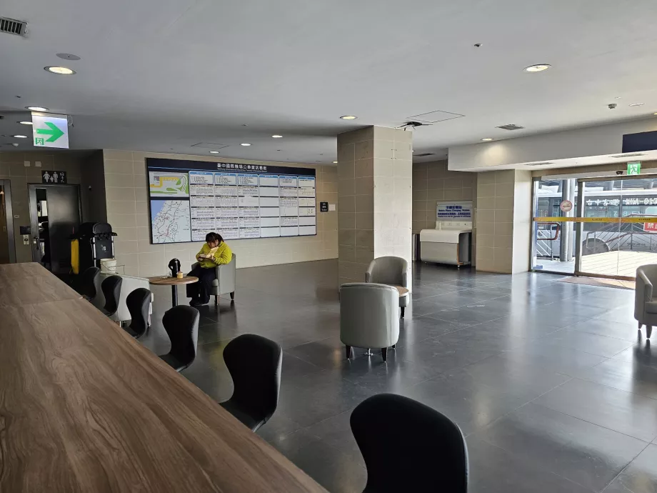 Väntrum för bussar, Taichung flygplats