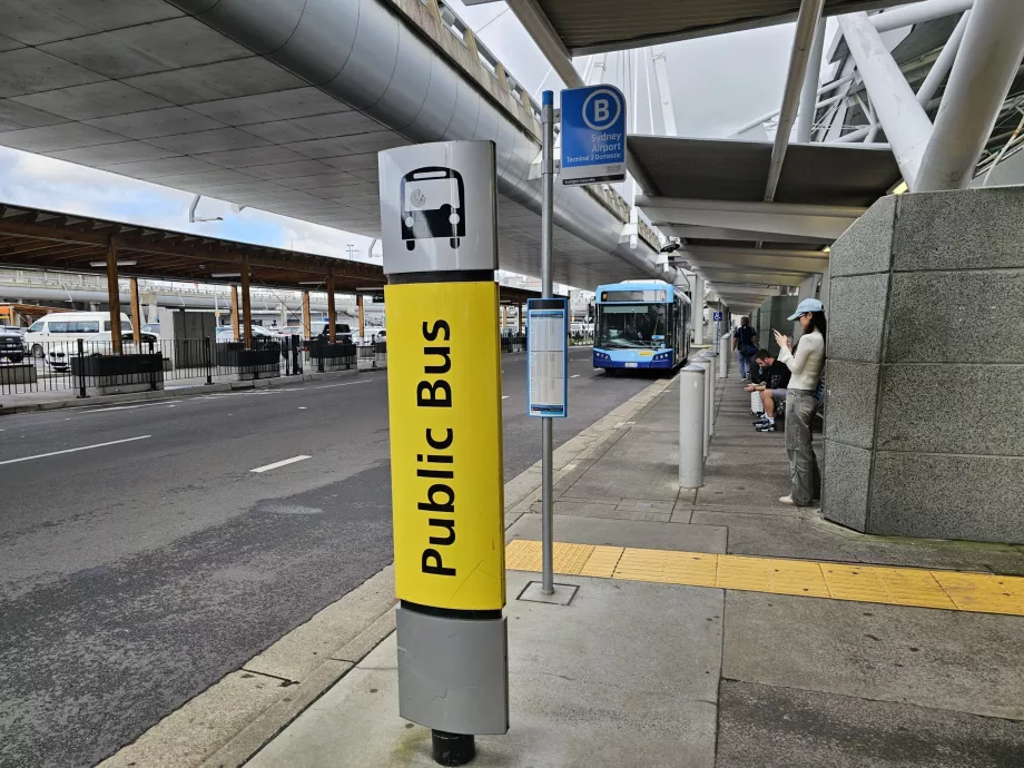 Busshållplats City, Terminal 3