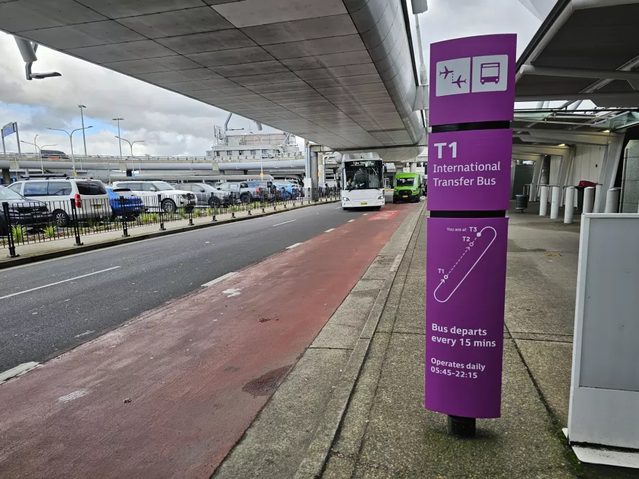 Hållplats för skyttelbuss, Terminal 3