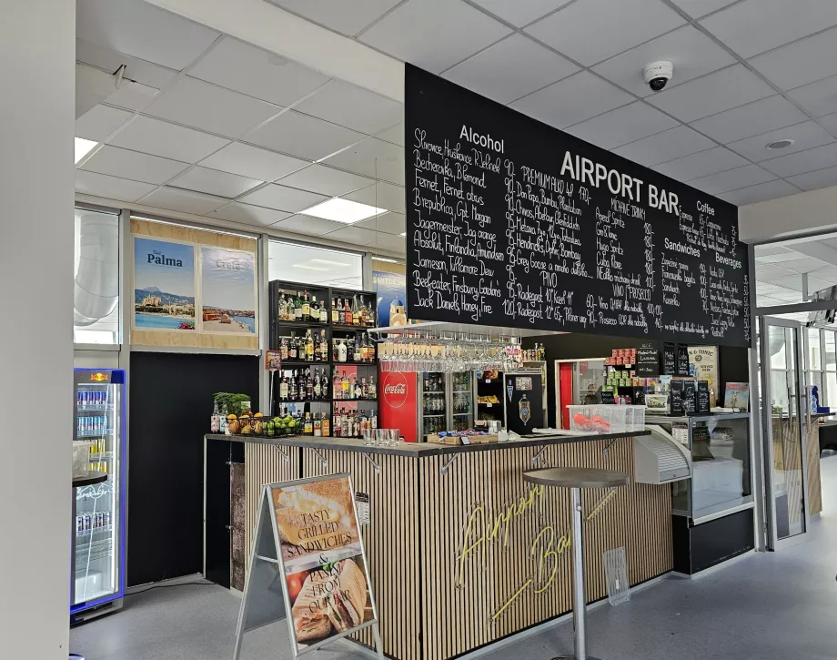 Flygplatsbar efter säkerhetskontroll