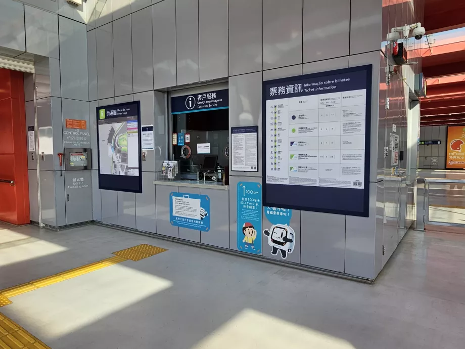 Information och biljetter vid monorailstationen