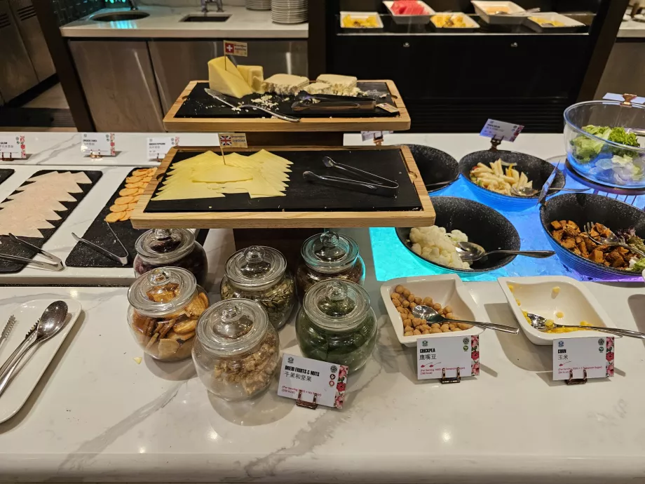 Västerländsk och japansk kall frukost
