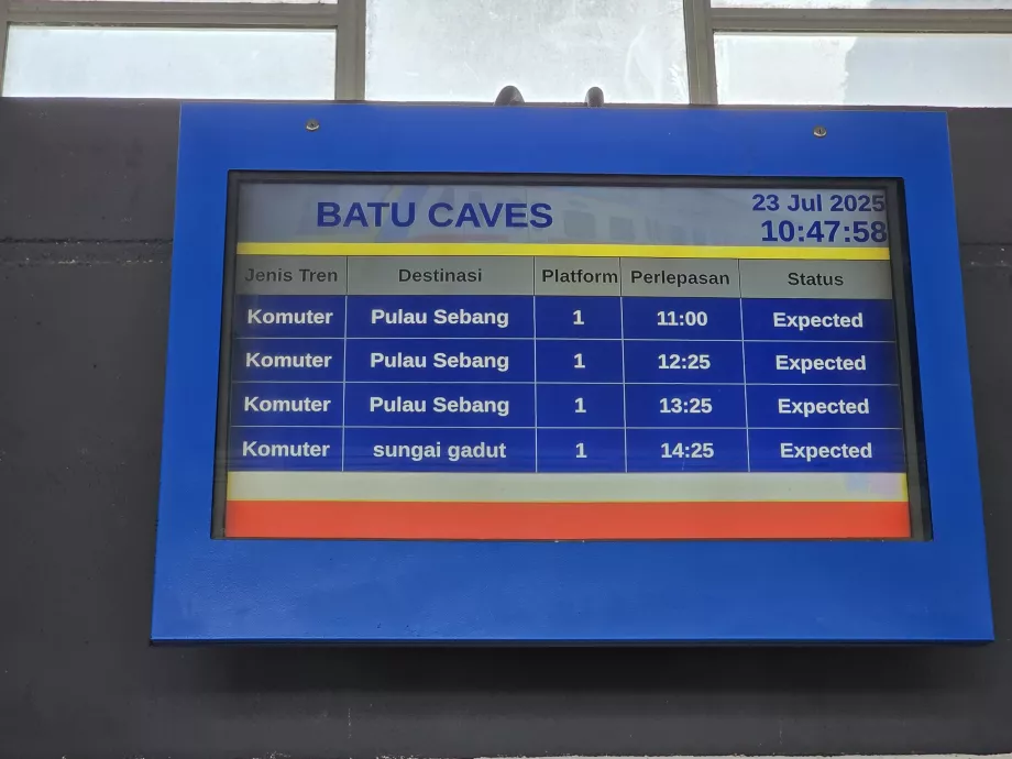 Informationstavlor vid Batu Caves station