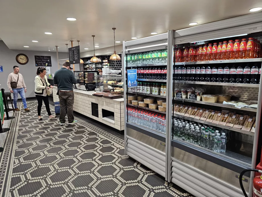 Flygplatsrestaurang, allmän del