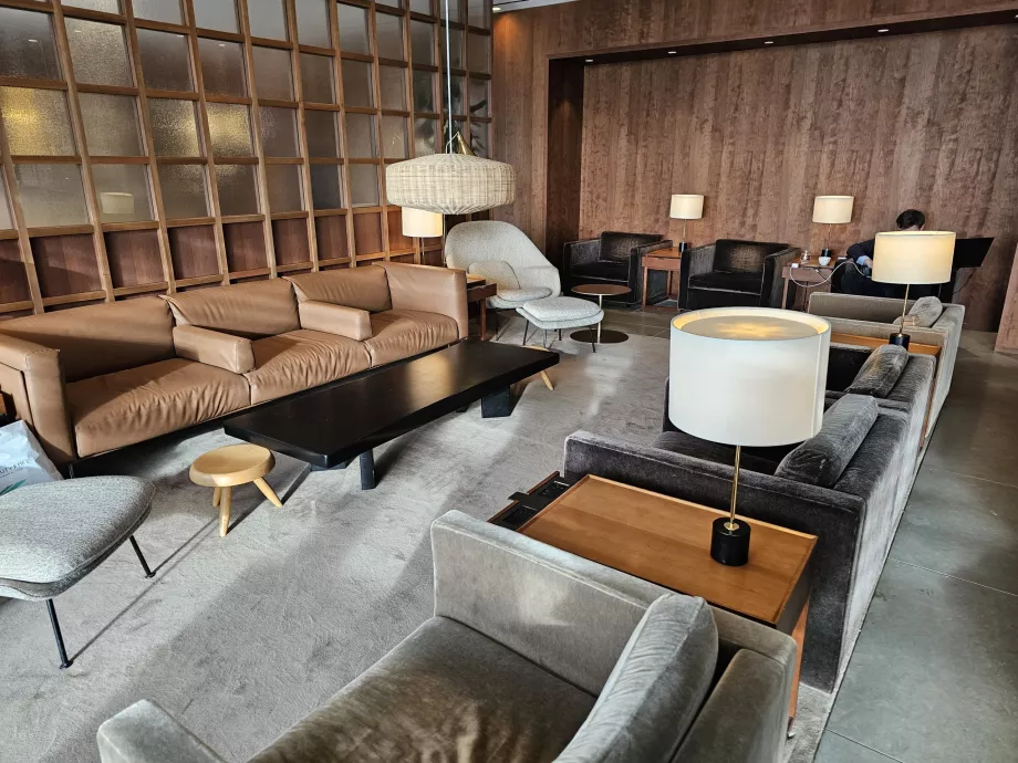 Fåtöljer och soffor