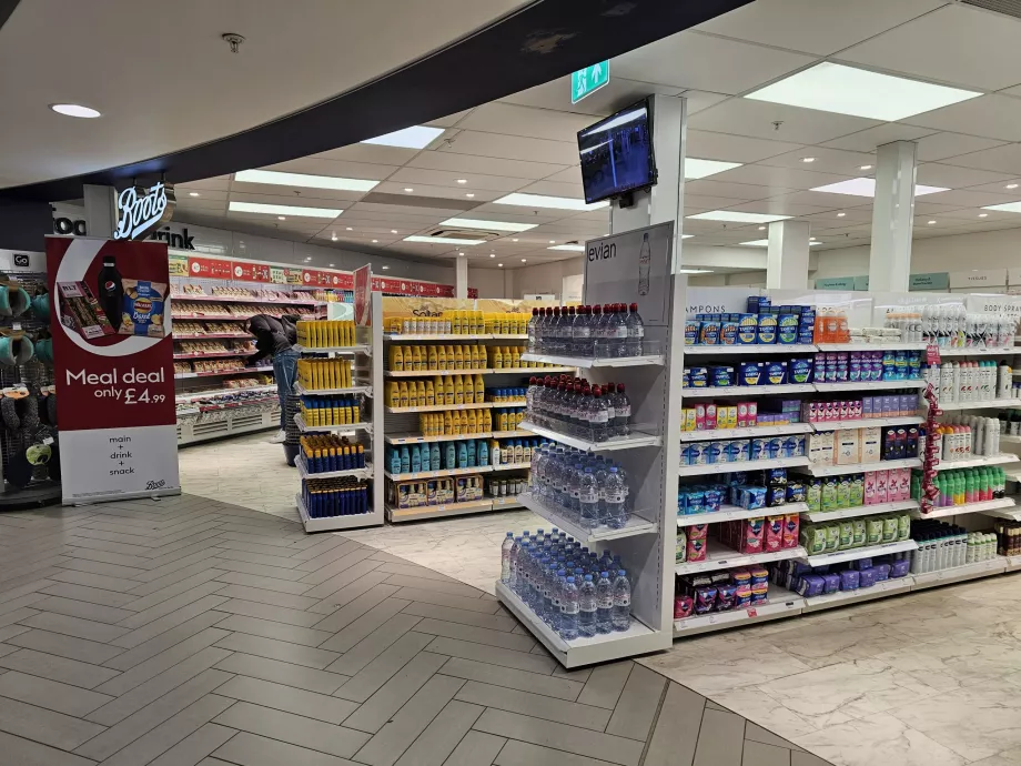 Boots Apotek, EMA Flygplats