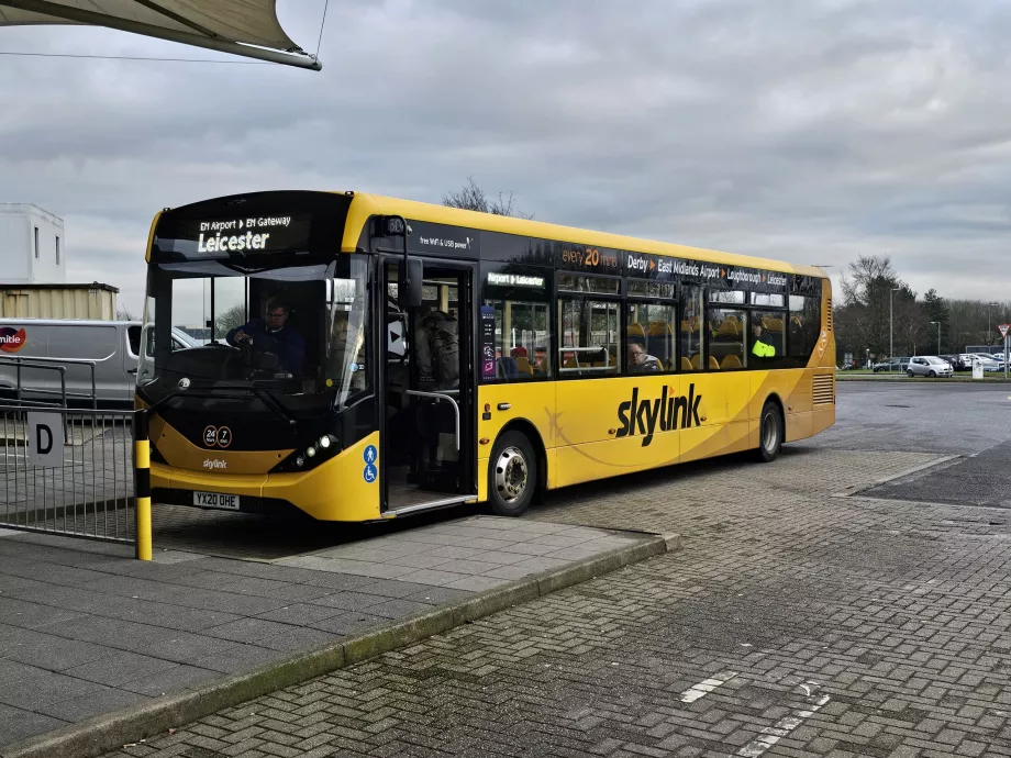 Skylink Derby mot Leicester, Loughborough och Derby