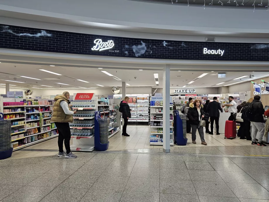 Boots Pharmacy, ankomsthallen