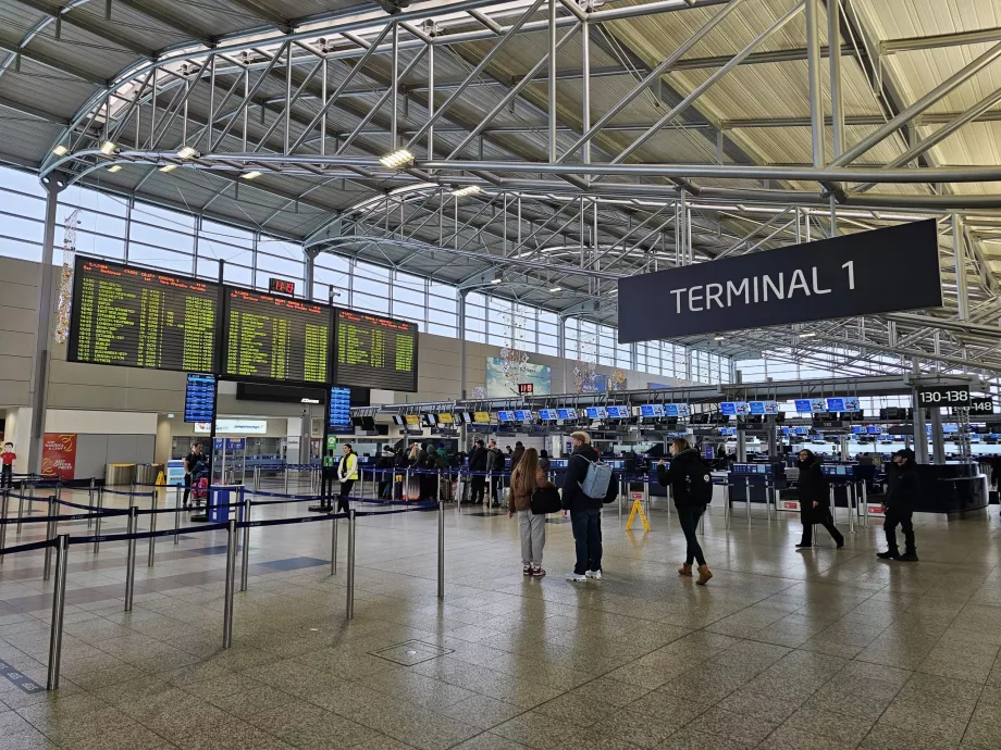Terminal 1, Prags flygplats