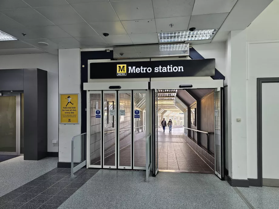 Ingång till tunnelbanestationen