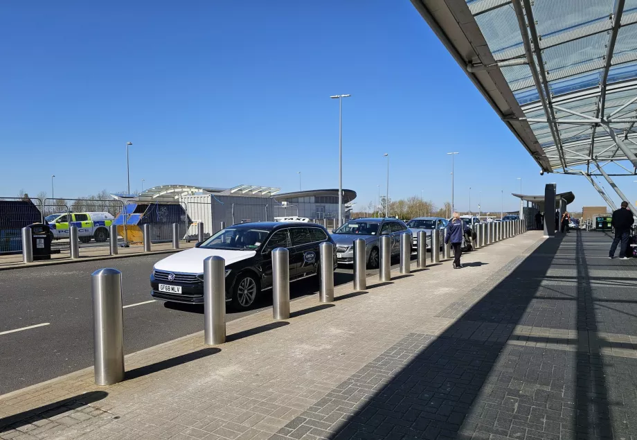 Taxi utanför flygplatsen