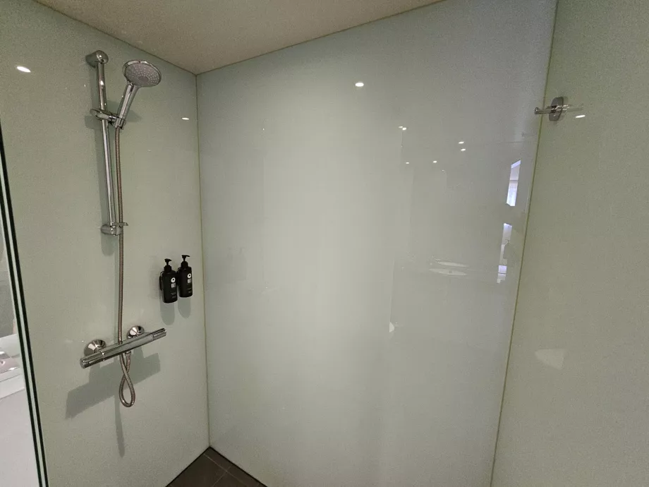 Ramada Encore, dusch