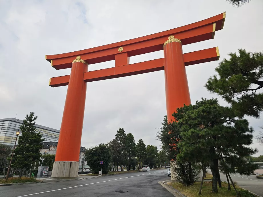 Jätteporten Torii