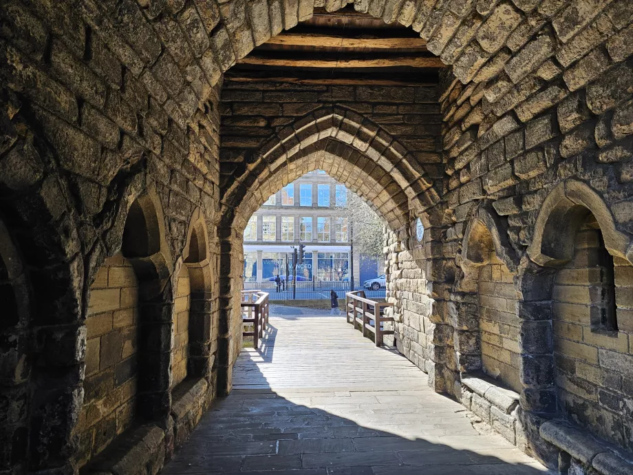 Newcastle Castle, Svarta porten