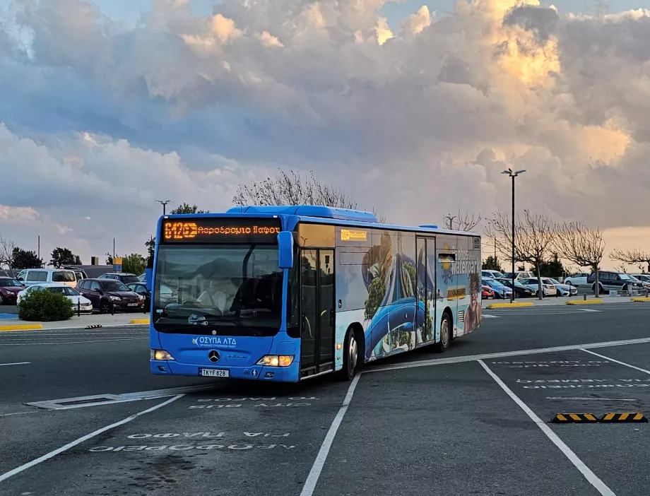 Buss till Paphos centrum