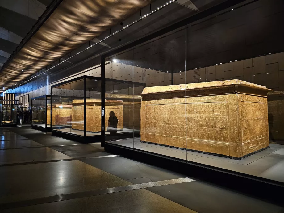 Gravar i de stora gallerierna