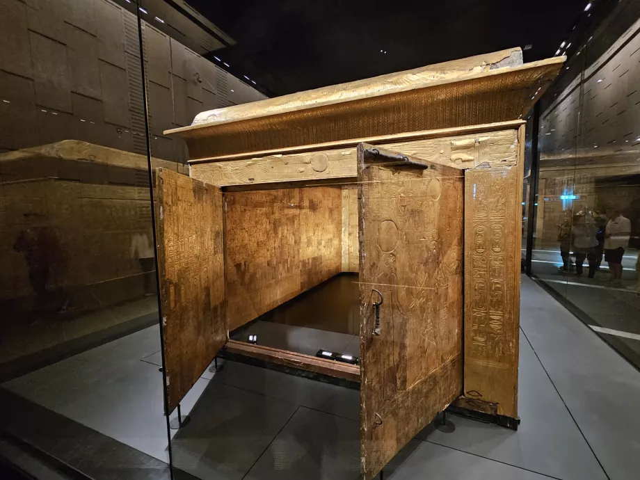 Gravar i de stora gallerierna