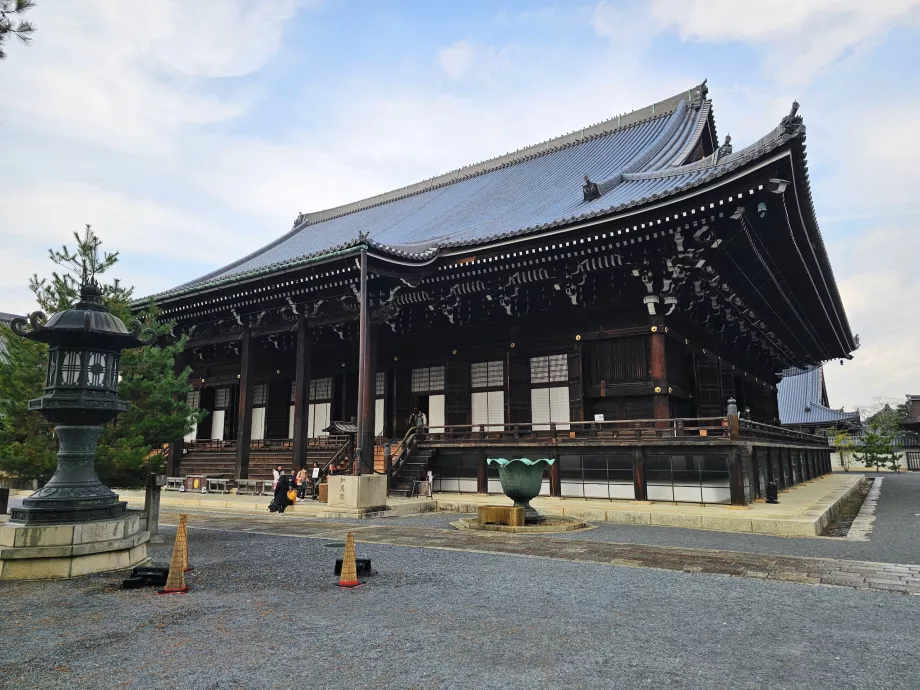 Chion-in-templet