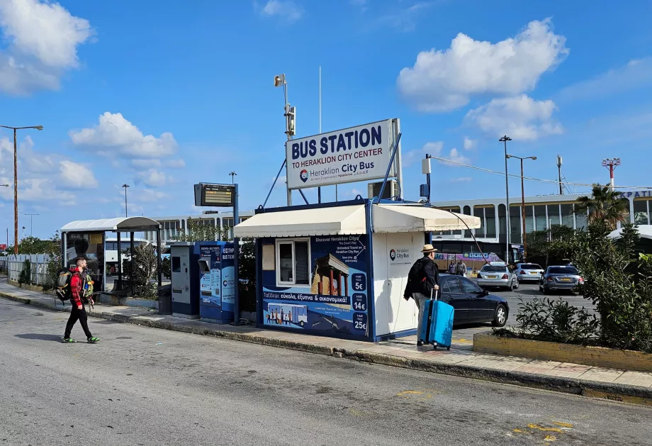 Busshållplats mot centrum, Heraklion flygplats