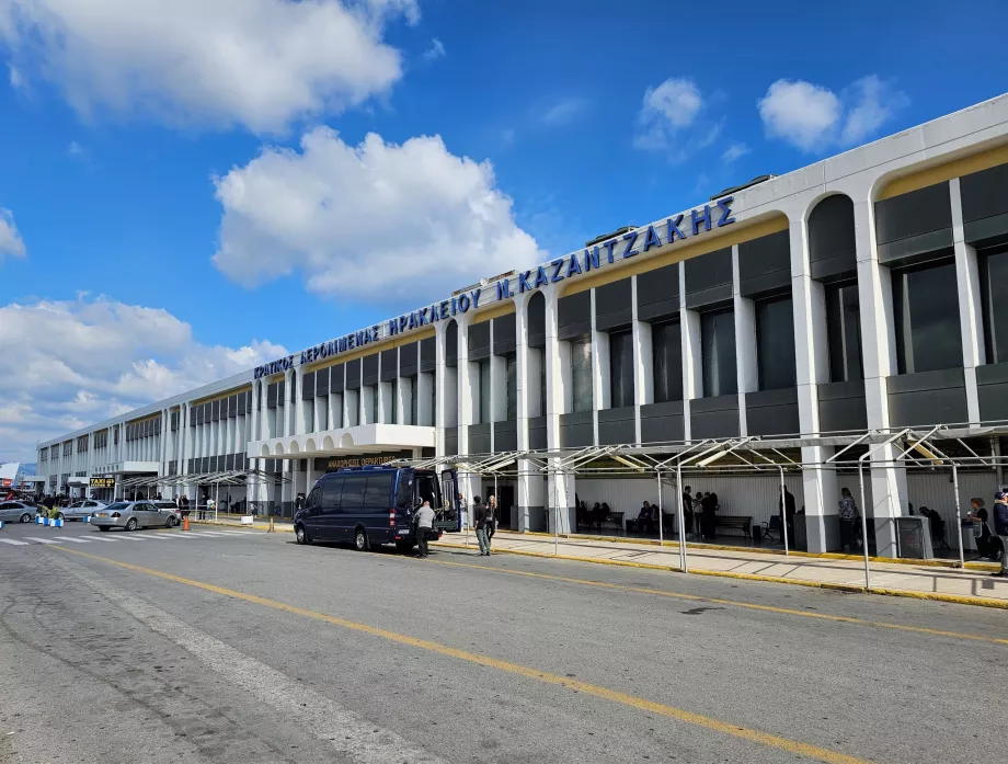 ankomst till flygplatsen Heraklion