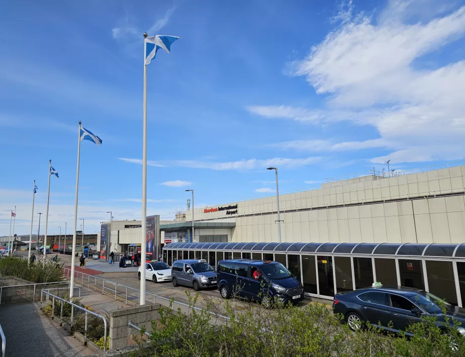 ankomst till flygplatsen Aberdeen