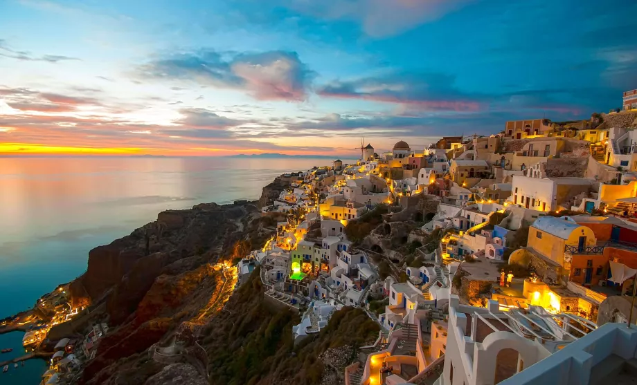 Solnedgång i Santorini