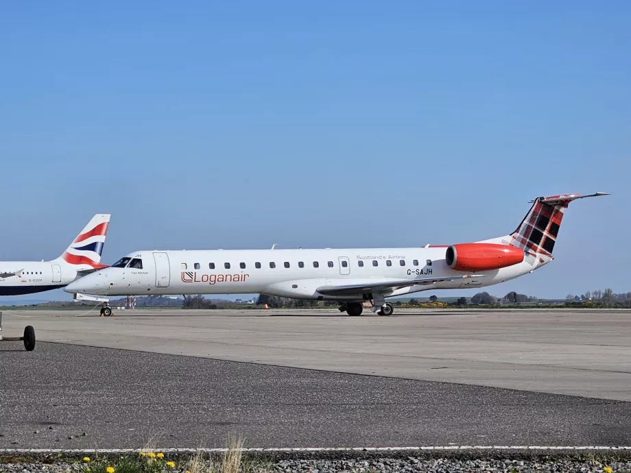 Embraer 145 på Inverness flygplats