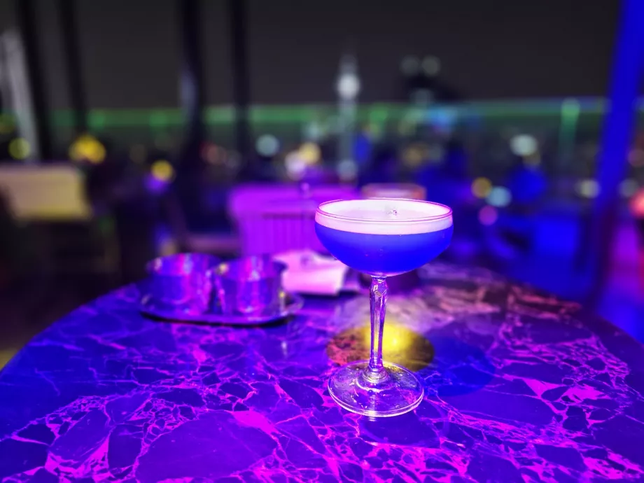 Cocktail i hotellbaren