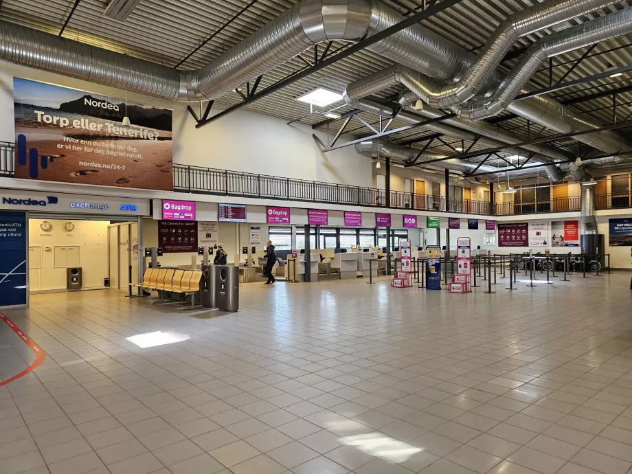 Torp flygplats incheckningshall