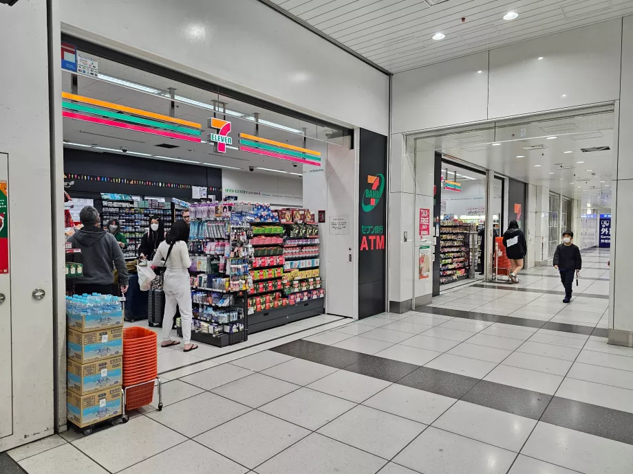 7-Eleven, allmänt område, avgångar, Terminal 3